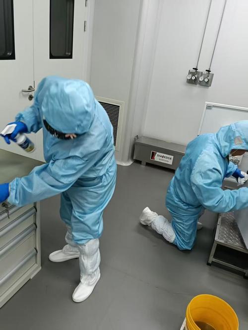 dich-vu-tiet-trung-thiet-bi-49