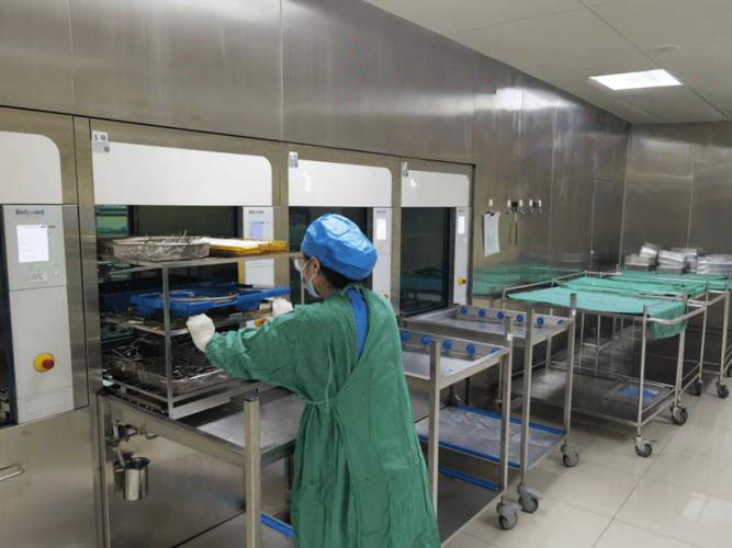 Hệ thống máy rửa và tiệt trùng linh kiện phòng sạch công suất lớn